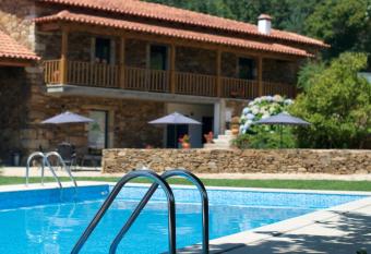 Quinta Vilar e Almarde has Balcony rooms