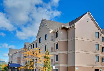 Sonesta Es Suites Toronto Markham allows 18 year olds to book a room