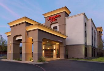 Hampton Inn Wichita Falls-Sikes Senter Mall has Balcony rooms
