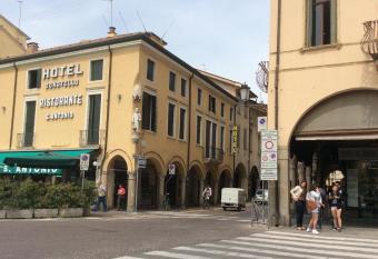 Hotel Donatello allows 18 year olds to book a room
