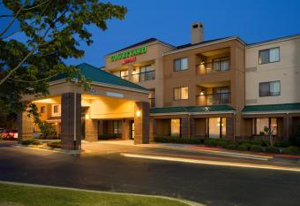 Courtyard by Marriott Rocky Mount has Balcony rooms