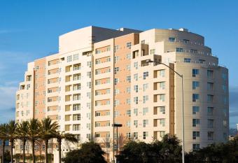 Sonesta Emeryville - San Francisco Bay Bridge allows 18 year olds to book a room