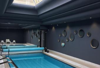 Logis H  tel Restaurant Le Calluna has Balcony rooms