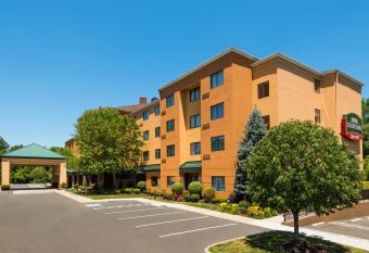 Courtyard by Marriott Danbury has Balcony rooms