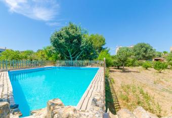 Hort de Can Bou has Balcony rooms