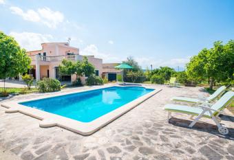 Villa Sa Fonera has Balcony rooms