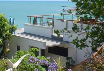 Beach side Apartment Nelson allows 18 year olds to book a room