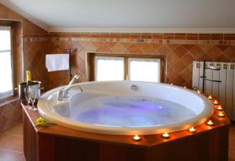 Hotel El Juglar has Balcony rooms