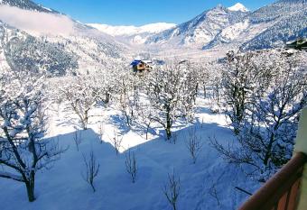 Sarthak Bed and Breakfast Beautiful Homestay with View has Balcony rooms