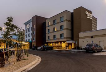 Fairfield Inn and Suites by Marriott Butte allows 18 year olds to book a room