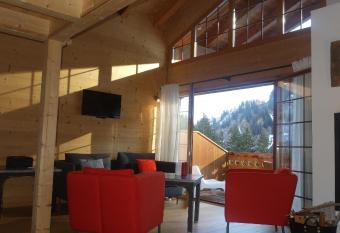 Hotel L Etable has Balcony rooms