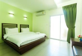 S Hotel Kanchanaburi has Balcony rooms