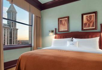 Arctic Club Hotel has Balcony rooms