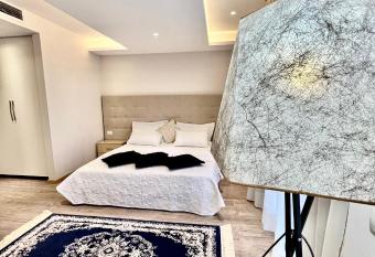 House of A&Arwen allows 18 year olds to book a room