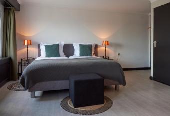 Hotel VILLA GROET has Balcony rooms