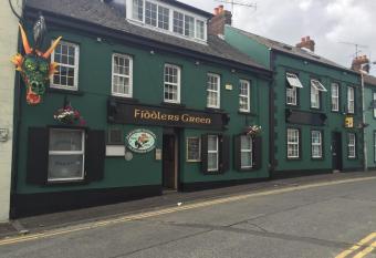 Roomz allows 18 year olds to book a room