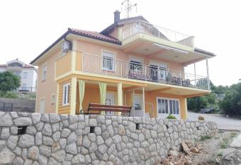 Apartment Gebic Ivan has Balcony rooms