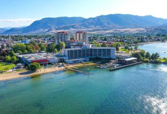 Penticton Lakeside Resort has Balcony rooms