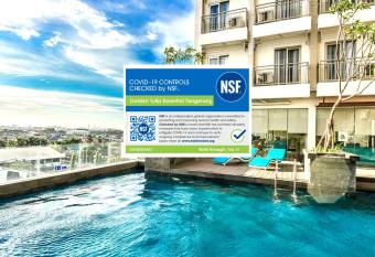 Golden Tulip Essential Tangerang has Balcony rooms