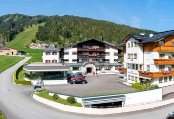 Hotel Waidmannsheil has Balcony rooms