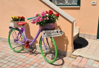 I Villini B&B has Balcony rooms