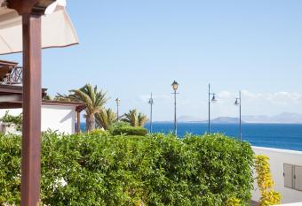 Casa Xena has Balcony rooms