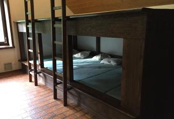 Dortoir Maison Monsieur allows 18 year olds to book a room