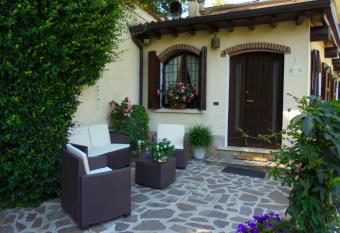 B&B La Pescadora allows 18 year olds to book a room