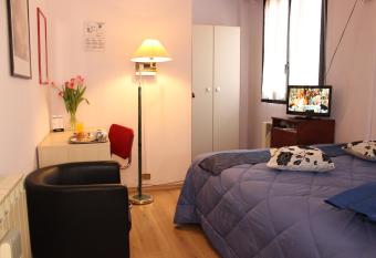 Hotel Europa has Smoking/Balcony rooms