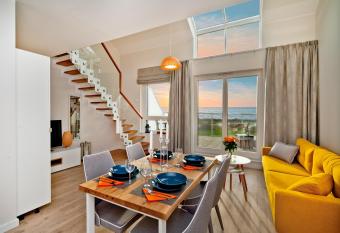 BlueApart Apartamenty Na Pla  y Jastarnia has Balcony rooms