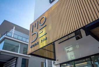 Mode Inn Icon City allows 18 year olds to book a room