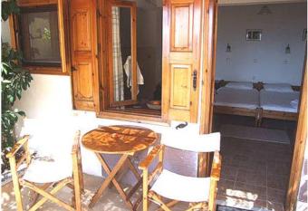 Lela s Kaptani Studio has Balcony rooms