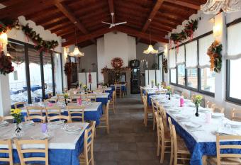 Agriturismo Apollinare has Balcony rooms