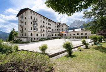 TH Borca di Cadore - Park Hotel Des Dolomites has Balcony rooms