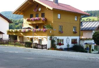 Ferienwohnung Koch has Balcony rooms