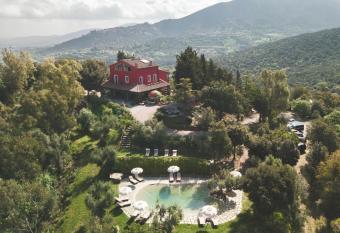 Be Vedetta - Relais & Glamping - Adult Only allows 18 year olds to book a room