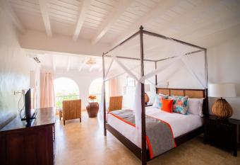 Windjammer Landing Villa Beach Resort allows 18 year olds to book a room