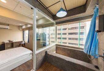                 allows 18 year olds to book a room