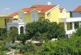 An  ela Home - Krka waterfalls has Balcony rooms