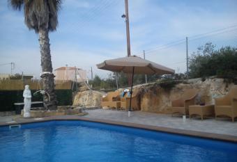 Asterias Apartments has Balcony rooms