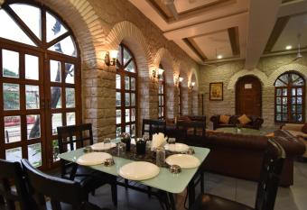 Luxurious Vintage Villa has Smoking rooms