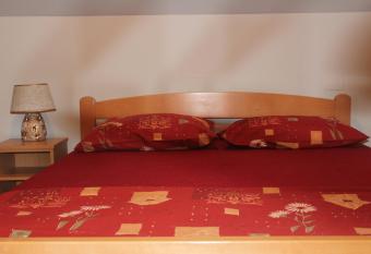 Sofija apartmani has Smoking/Balcony rooms