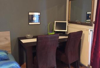 Apartment Viktor 2 stan na dan has Smoking/Balcony rooms