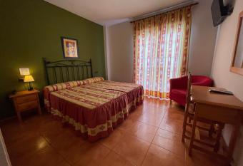 Qu  ntar Hotel Rural has Balcony rooms