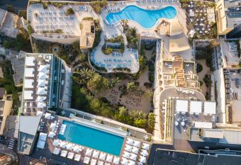 InterContinental Malta, an IHG Hotel allows 18 year olds to book a room