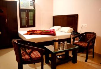 Hotel Thakur Ji allows 18 year olds to book a room