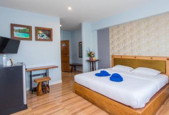 Krabi Lighthouse @ Aonang has Balcony rooms