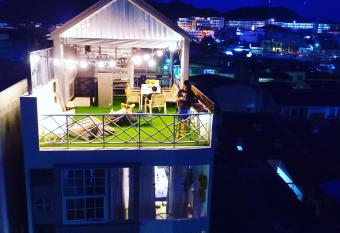 Jetty Huahin Hostel has Balcony rooms