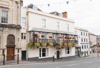 George Hotel & Granary allows 18 year olds to book a room