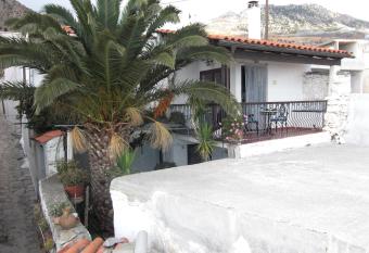 Ferienhaus Kato Ruga has Balcony rooms